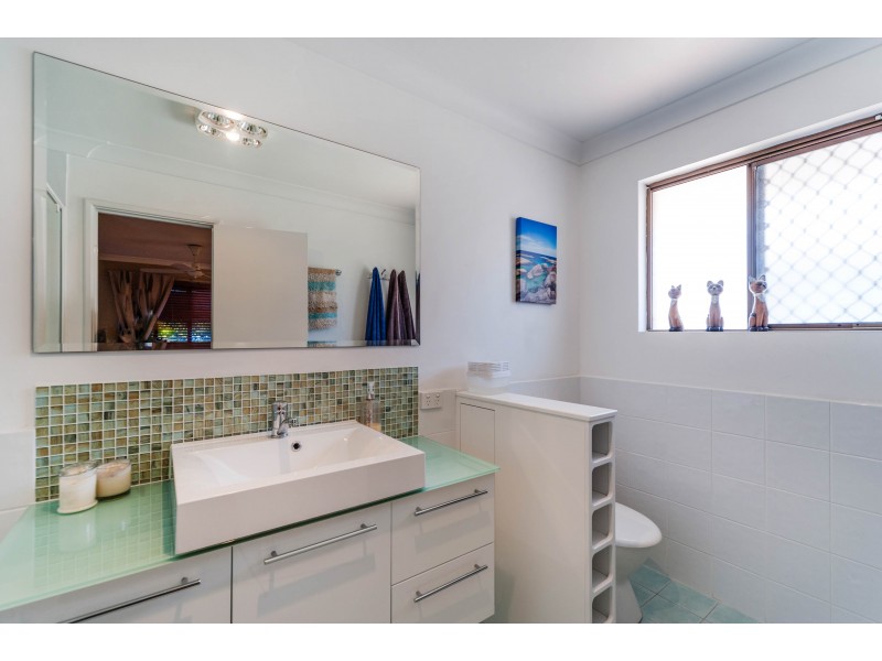 6 Bucknell Road, Bibra Lake WA 6163