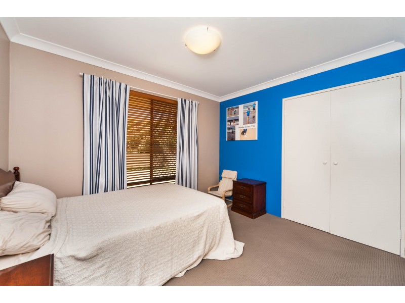 6 Bucknell Road, Bibra Lake WA 6163