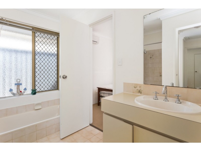 16A Passey Place, Kardinya WA 6163