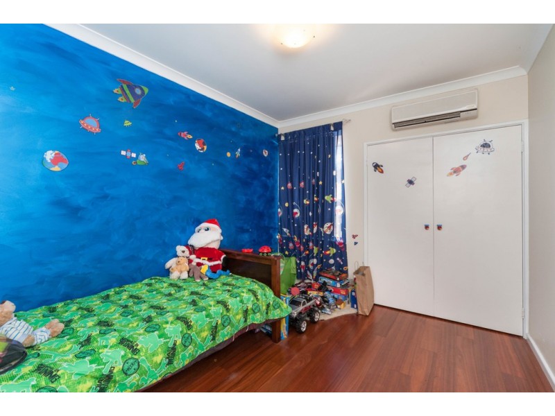 4 Cranberry Street, Coogee WA 6166