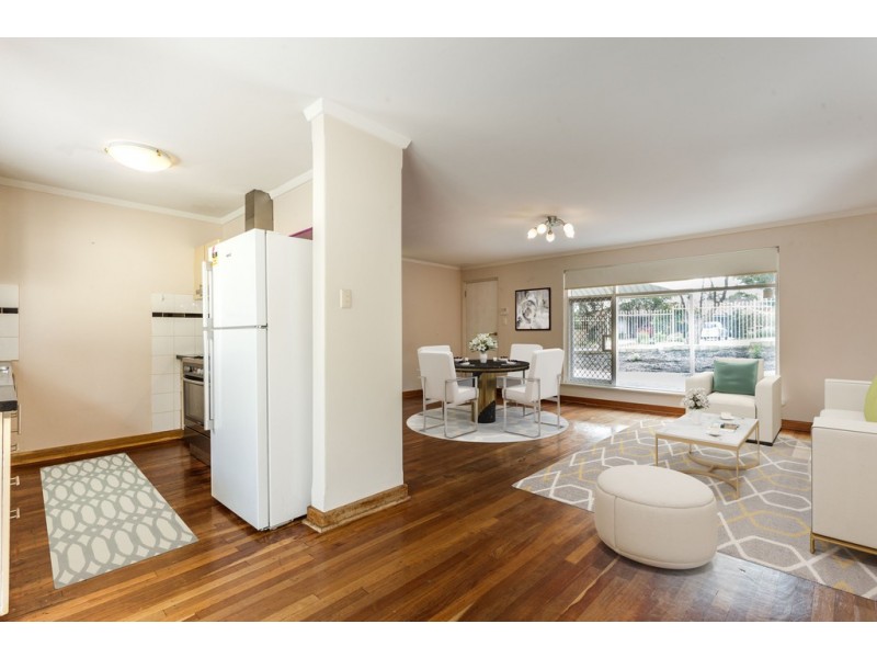 7 Vernon Place, Spearwood WA 6163