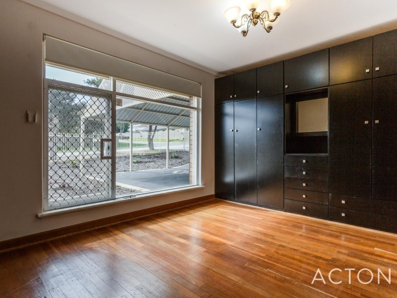 7 Vernon Place, Spearwood WA 6163
