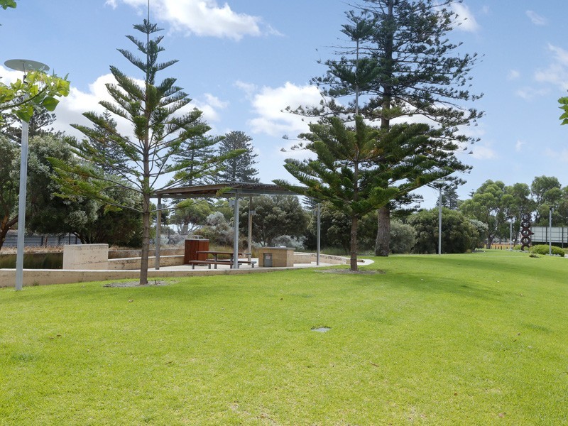 6/22 Heirisson Way, North Coogee WA 6163