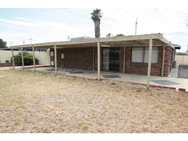 1 Plover Drive, Yangebup WA 6164