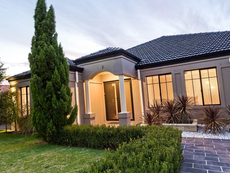 1 Arches Way, Bibra Lake WA 6163