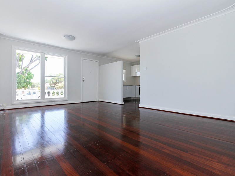 5b Cobine Street, Spearwood WA 6163