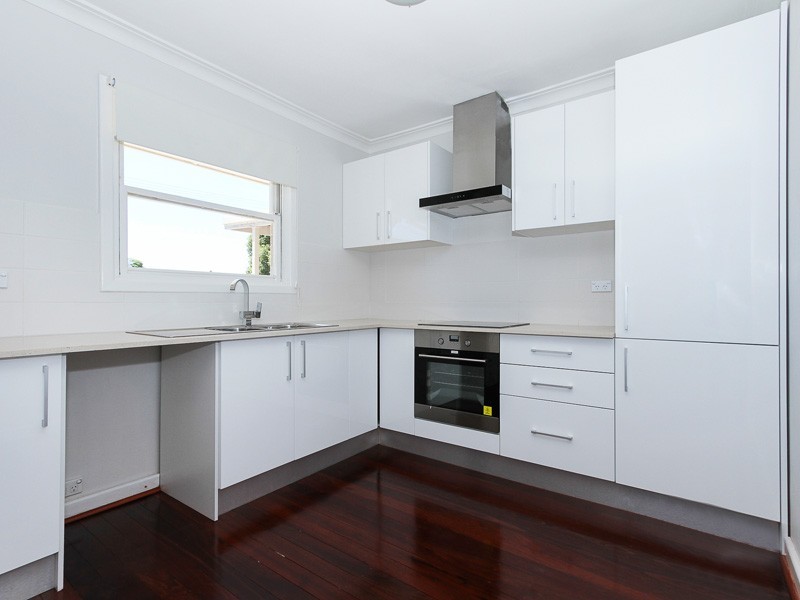 5b Cobine Street, Spearwood WA 6163