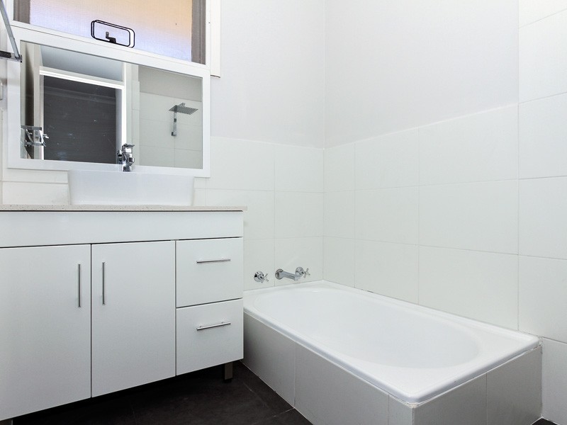 5b Cobine Street, Spearwood WA 6163