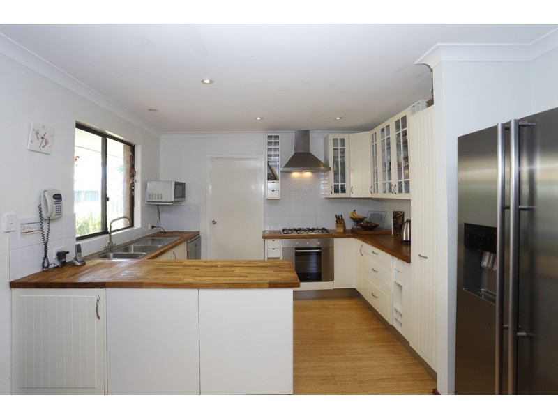 4 Fluellen Way, Hamilton Hill WA 6163