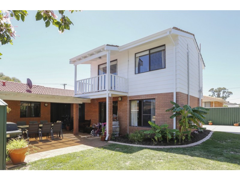 4 Fluellen Way, Hamilton Hill WA 6163