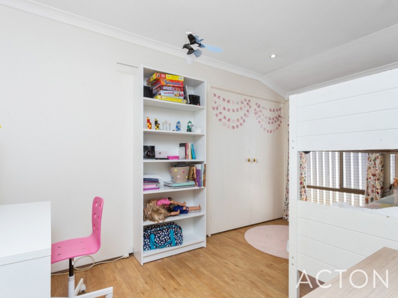 64 Turfan Way, Munster WA 6166