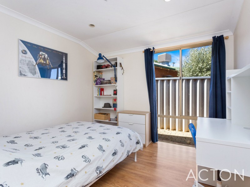 64 Turfan Way, Munster WA 6166