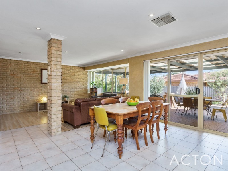 64 Turfan Way, Munster WA 6166