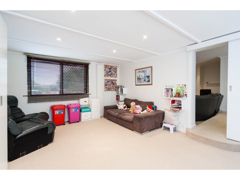 35 Angus Avenue, Spearwood WA 6163