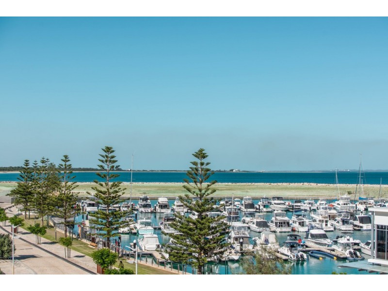 33/20 Medina Parade, North Coogee WA 6163