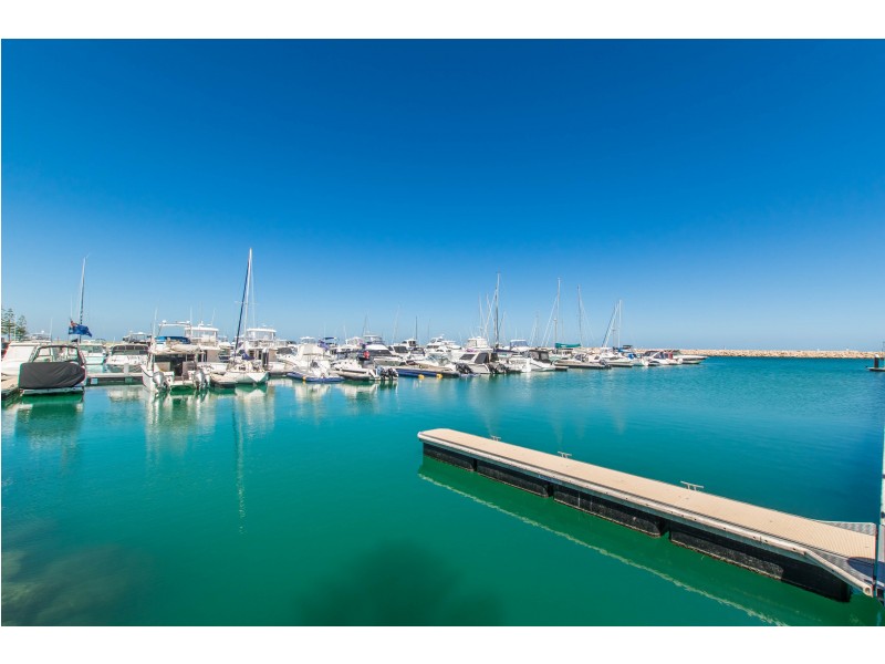 33/20 Medina Parade, North Coogee WA 6163