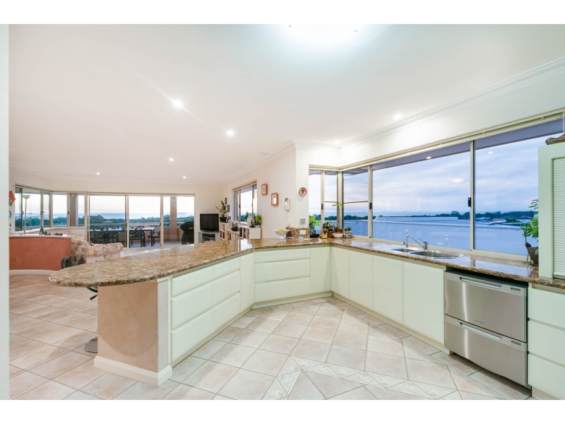 22 Richardson Road, Coogee WA 6166