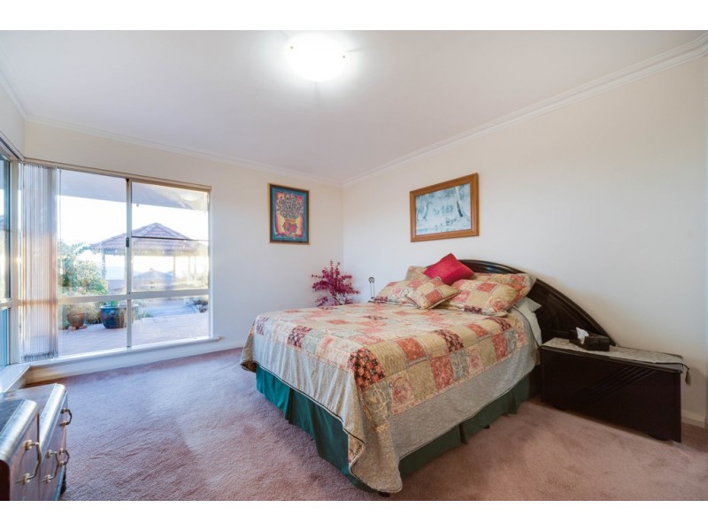 22 Richardson Road, Coogee WA 6166