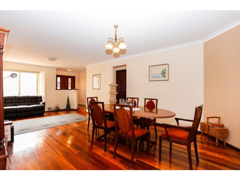 12 Hatch Place, Bibra Lake WA 6163