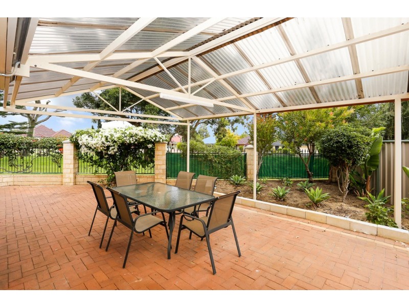 12 Hatch Place, Bibra Lake WA 6163