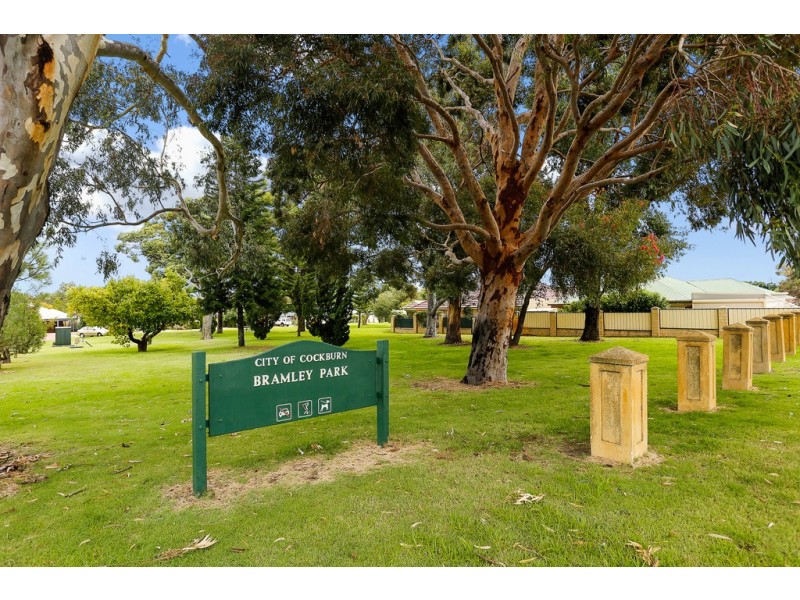 12 Hatch Place, Bibra Lake WA 6163
