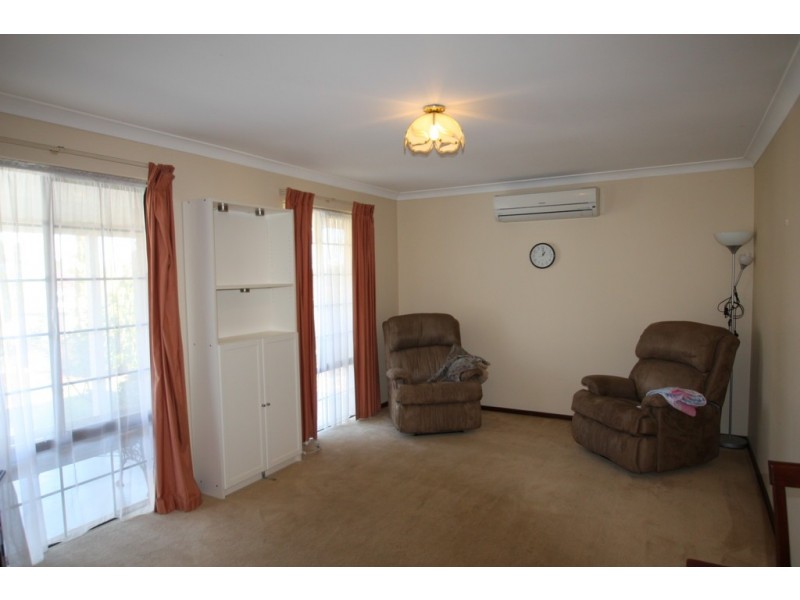 17 Needwell Road, Bibra Lake WA 6163