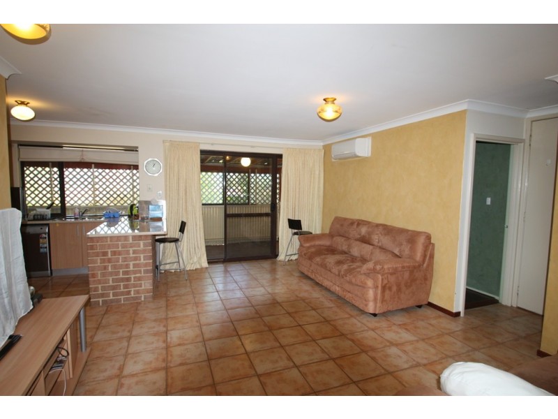 17 Needwell Road, Bibra Lake WA 6163