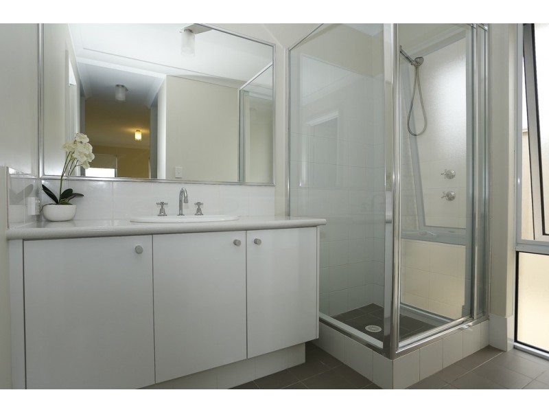 4 Korcula Court, Munster WA 6166