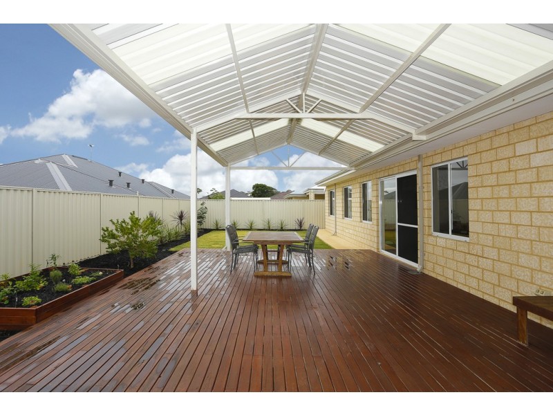 4 Korcula Court, Munster WA 6166