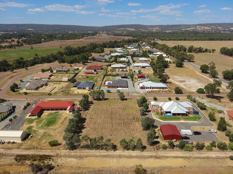 23 Learmouth Turn, Byford WA 6122