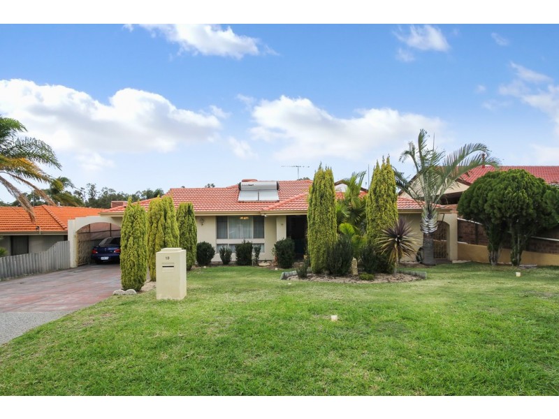 19 Amberley Way, Hamilton Hill WA 6163