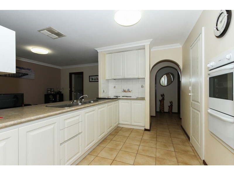 19 Amberley Way, Hamilton Hill WA 6163