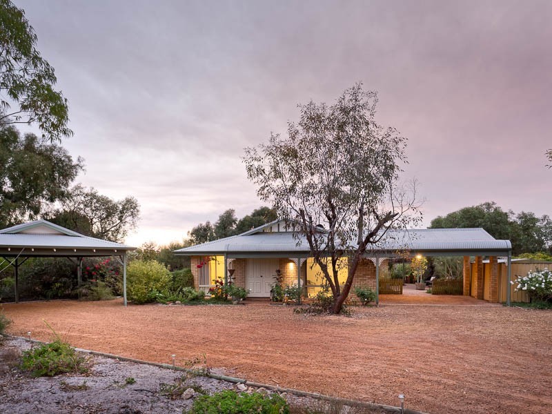31 Wilga Court, Banjup WA 6164