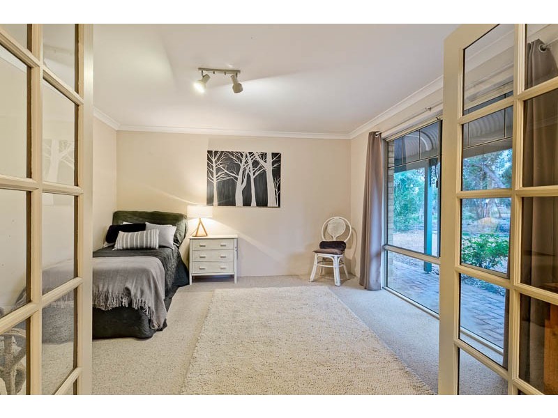 31 Wilga Court, Banjup WA 6164