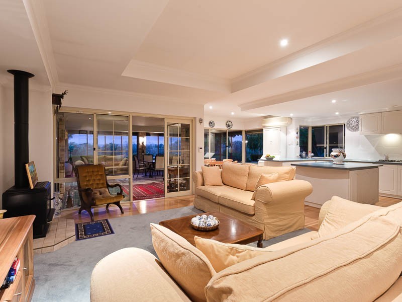 55 Scovell Crescent, Anketell WA 6167