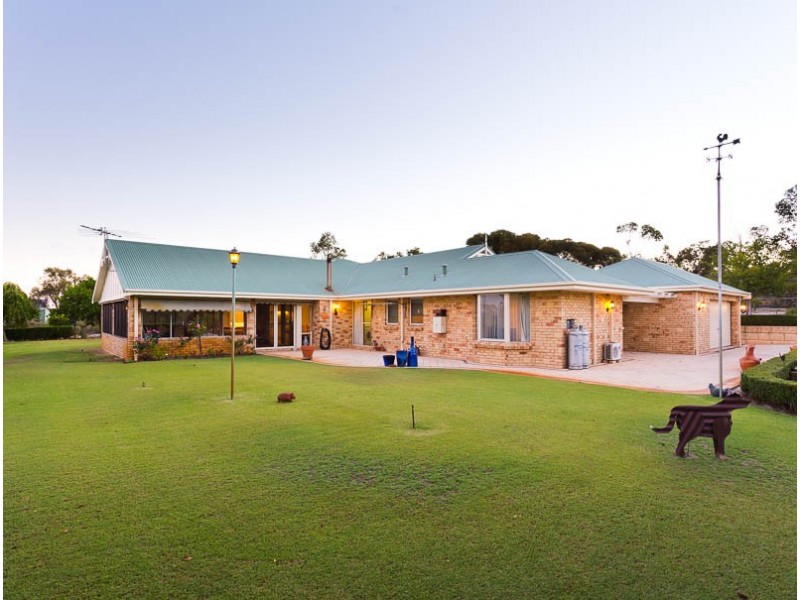 55 Scovell Crescent, Anketell WA 6167