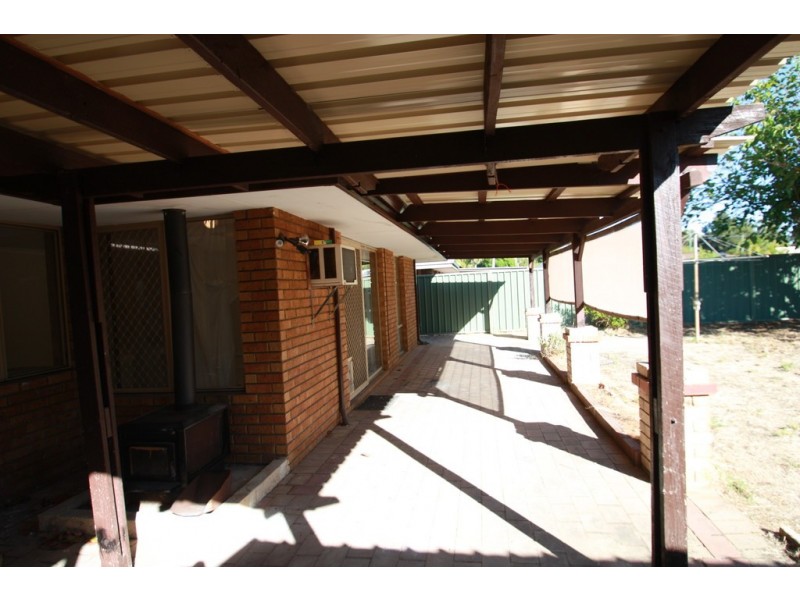 20 Arcaman Place, South Lake WA 6164