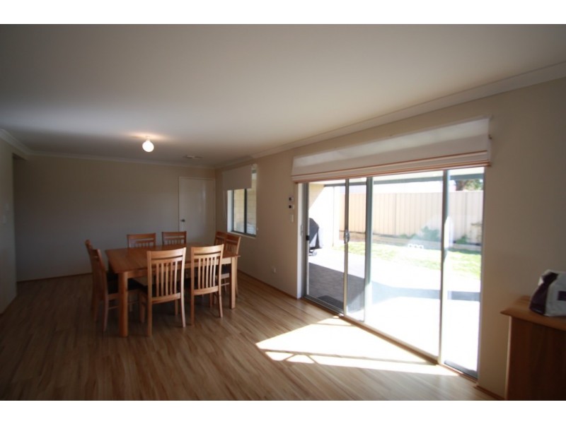 5 Donnelly Street, Munster WA 6166