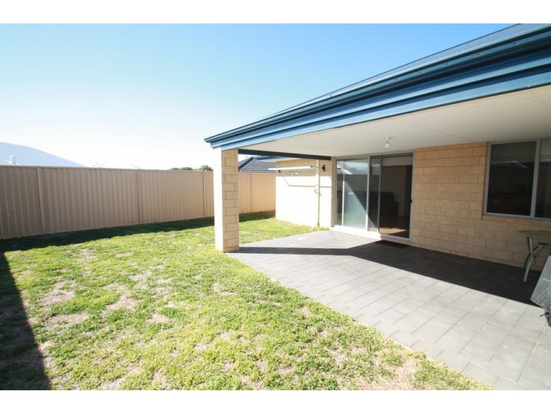 5 Donnelly Street, Munster WA 6166