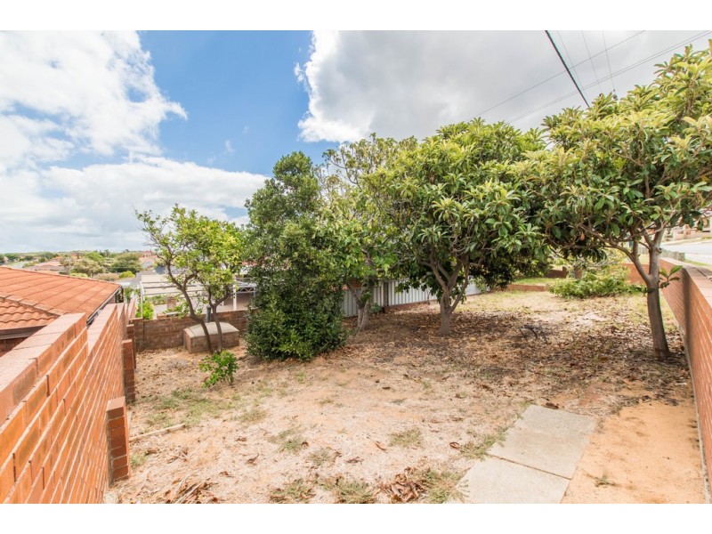 51 Owen Road, Hamilton Hill WA 6163