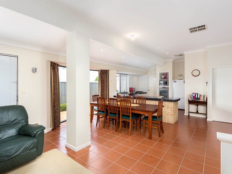 26 Strelitz View, Beeliar WA 6164