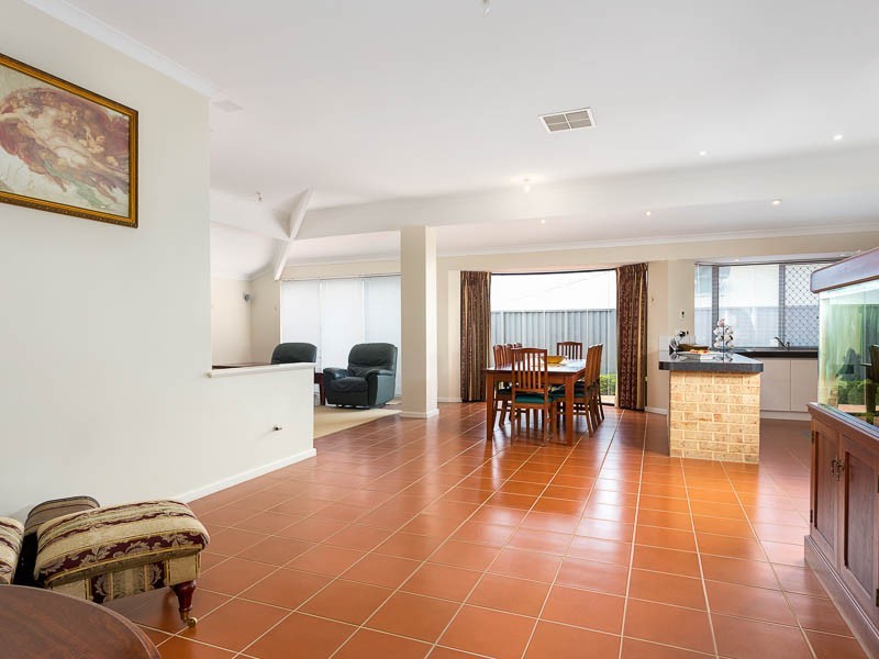 26 Strelitz View, Beeliar WA 6164