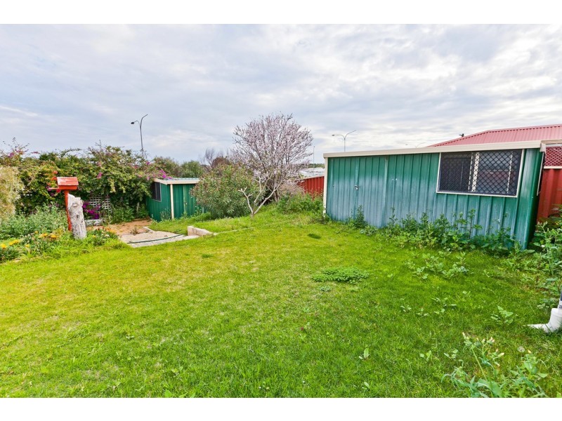 18 Yangebup Road, Yangebup WA 6164