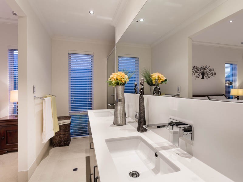 2 Labatt Gardens, Wandi WA 6167