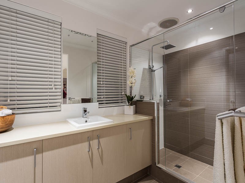 2 Labatt Gardens, Wandi WA 6167