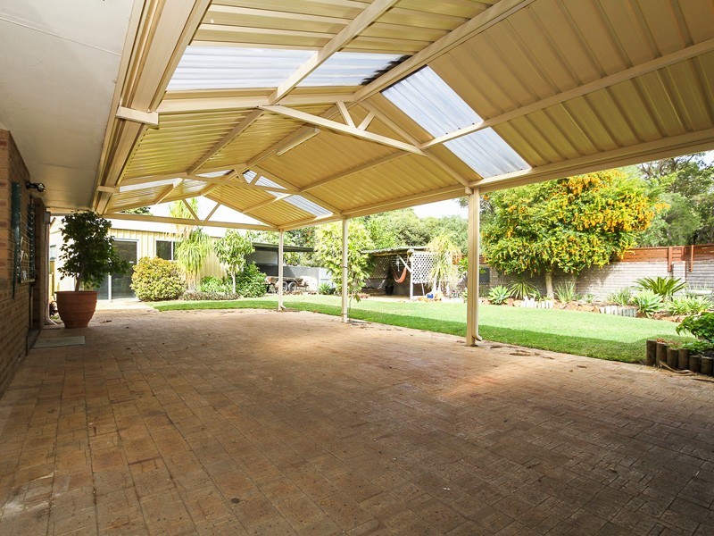 2 Twain Close, Munster WA 6166