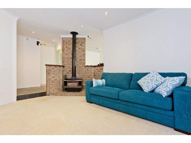 15 Foxon Road, Bibra Lake WA 6163