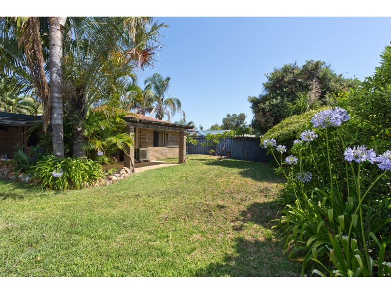 15 Foxon Road, Bibra Lake WA 6163