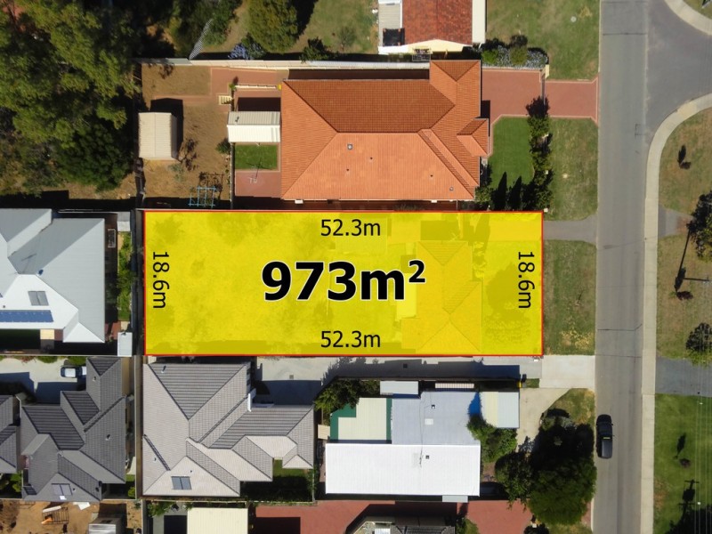 16 Packham Road, Hamilton Hill WA 6163