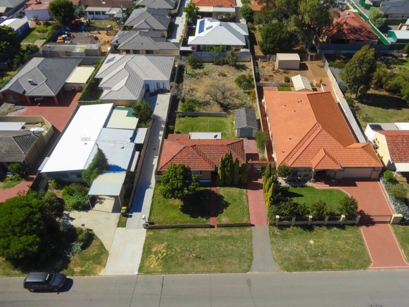 16 Packham Road, Hamilton Hill WA 6163